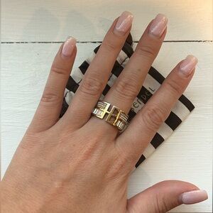 HENRI BENDEL ring